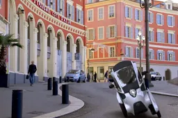 Toyota i-ROAD: Urban Style Ahead [Sponsored Video]
