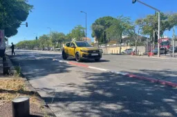 Ecco la nuova Dacia Sandero Stepway 2025: beccata su strada in anteprima