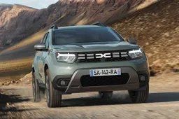 Dacia si consolida tra le vendite ai privati: un 2022 da raccontare