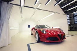Alfa Romeo 4C: caratteristiche tecniche e materiali