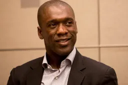 Nissan ingaggia Clarence Seedorf per la finale di Uefa Champions League