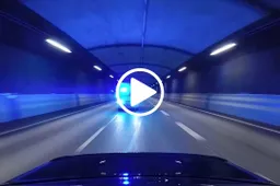 Umilia la Polizia con la sua BMW M5 V10 [VIDEO]