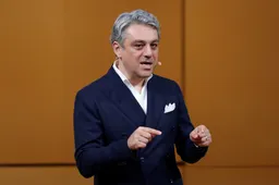 Renault: “Saremo totalmente elettrici entro il 2030”