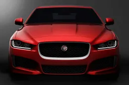 Jaguar XE: la tecnica e le nuove tecnologie