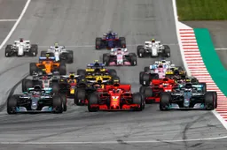 Gran Premio Austria, gara: grandissima vittoria di Max Verstappen, ritirato Hamilton!