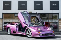 In vendita la Lamborghini Diablo di Cosmic Girl