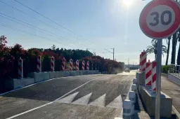 Ecco il dosso più grande del mondo: polemiche sulla sicurezza. La risposta dell’amministrazione