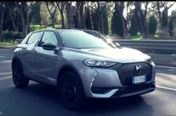 DS 3 Crossback: l’allestimento Performance Line per distinguersi con stile