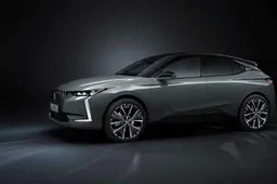 DS 4 è stata premiata con il titolo di "Auto più bella del 2022"