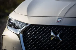 DS 7 Crossback E-Tense 4x4: un repertorio completo di aiuti alla guida