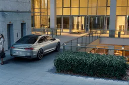 DS 9 E-Tense propone lo Smart Access: la chiave potete lasciarla a casa