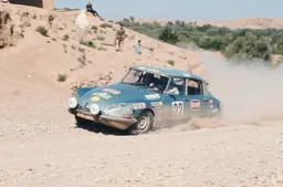 DS e SM nei rally: le ammiraglie francesi alla conquista della polvere