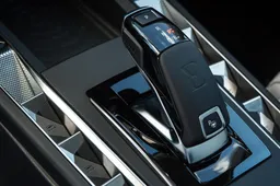 DS Park Pilot: cos’è e come funziona l’assistente di parcheggio