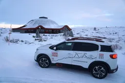 White Cruise: Citroen C5 Aircross raggiunge il Circolo Polare Artico