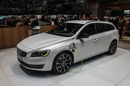 Volvo V60 D5 Twin Engine Special Edition | Salone di Ginevra 2015