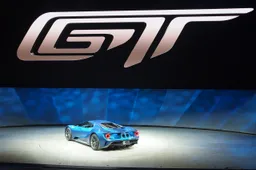 Ford GT: presentata al salone di Detroit 2015