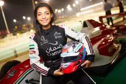 Kaspersky Lab con Amna Al Qubaisi in Formula 4