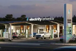 Perchè l’elettrico non sfonda in America: i motivi e la cultura del petrolio