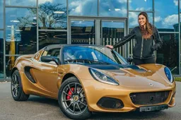Come nelle favole: Elisa Artioli possiede l’ultimo esemplare di Lotus Elise