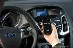 FORD: NUOVE APP E NUOVE PARTNERSHIP PER IL SISTEMA SYNC CON APPLINK