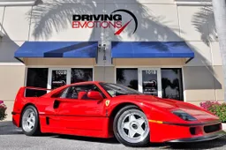 Ferrari F40: in vendita un esemplare come nuovo del ‘92