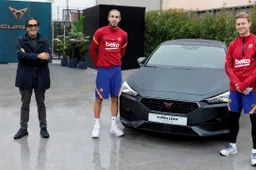 Primo contatto tra i giocatori del Barcellona e la gamma Cupra 2021