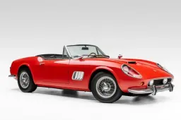 Una Ferrari 250 GT California molto particolare è andata all’asta