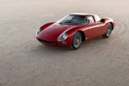 Questa Ferrari 250 LM è l'auto storica "Regina dell'anno 2024" e come darle torto