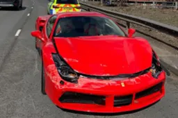 Solo 3 chilometri fuori dal concessionario per ridurre così una Ferrari 488 GTB