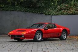 Va all’asta una Ferrari 512 BBi molto particolare: ecco le sue caratteristiche