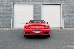 Questa Ferrari 575M Maranello del 2003 con cambio da F1 è in vendita