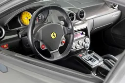 Ferrari chiude le porte al cambio manuale: “Chi lo vuole, compri una classica”