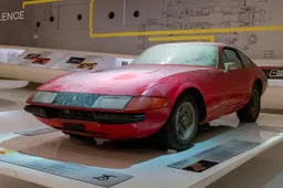 La storia di questa Ferrari Daytona vi sorprenderà: è esposta al Museo Ferrari