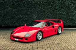 In vendita la Ferrari F40 di Toto Wolff: valore pazzesco