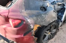 Cosa ha causato l'incendio misterioso di una Ferrari FF? [VIDEO]