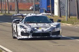 Primi chilometri a Maranello per la nuova hypercar Ferrari [VIDEO]