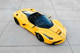 Ferrari LaFerrari Aperta: uno dei 210 esemplari è in vendita
