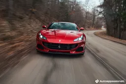 Ferrari Portofino M: prova su strada, dimensioni, interni, motore, prezzo