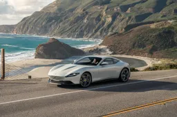 La Ferrari Roma di Save The Children triplica il suo valore