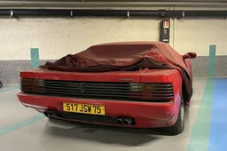 Finisce all’asta una Ferrari Testarossa abbandonata da 20 anni