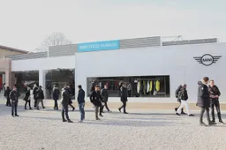 Mini a Pitti Uomo tra moda e innovazione