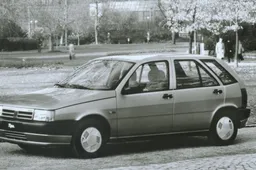 Fiat Tipo spegne 30 candeline