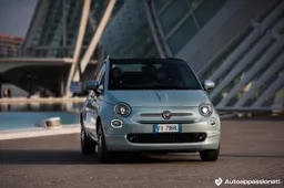 Fiat 500 Hybrid: versioni, prezzi e configuratore