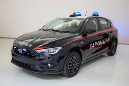 Fiat Tipo Carabinieri: l’Arma sceglie la compatta italiana