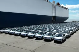 Auto elettriche e guerra: c’è un rischio inaspettato di cui si sono accorti ora