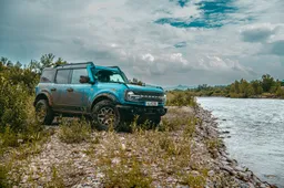 Ford Bronco: prezzo, interni, motore, prova in anteprima