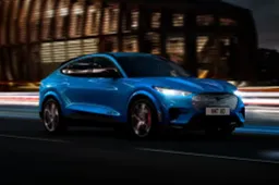 Auto elettriche invendibili: l’appello di Ford in UK