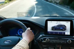 Ford Kuga PHEV è l'auto Plug-In Hybrid più venduta in Europa