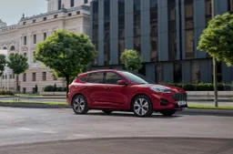 Ford Kuga Hybrid: la gamma del SUV più elettrificato di sempre è completa
