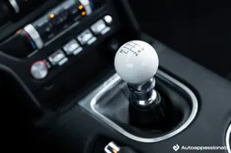 Ford brevetta il cambio manuale per auto elettriche: follia o ha senso?